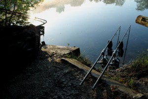 Nebel auf dem Wasser und Tau auf den Blanks... Temperatursturz um mehr als 10 Grad... Moven war angesagt!